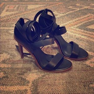 Toni 4.5” Pierce sandal